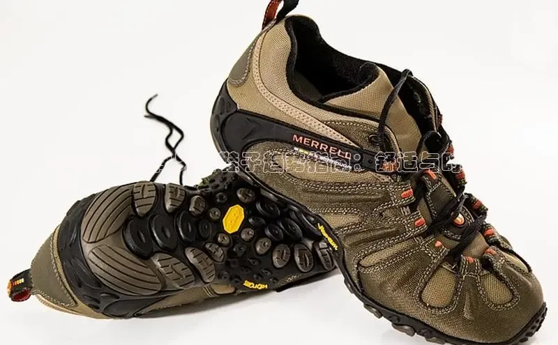 米兰官网首页登录入口哇咔哇咔文化2024 年高弹男士鞋子趋势指南：舒适与时尚兼
得