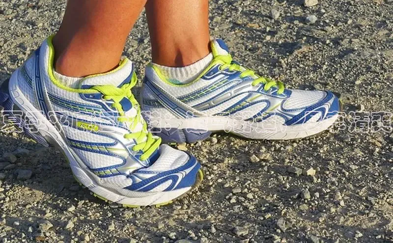 米兰app官网下载安装知乎夏季平底运动鞋：透气舒适，尽享清爽